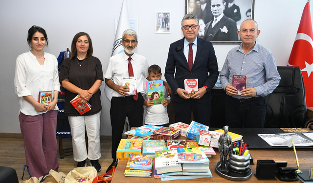 500 Kitapla Bin Umuda Destek