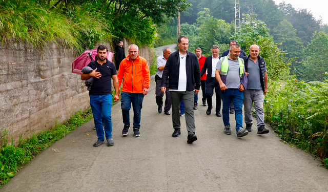 Karaçayır’da Yol Mesaisi