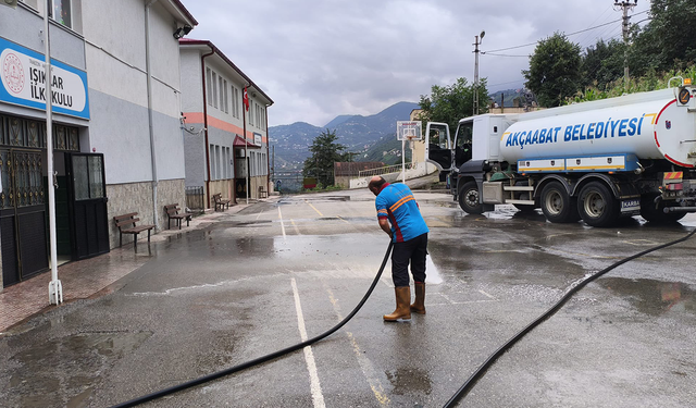 Akçaabat’ta Okullara Temiz Dokunuş
