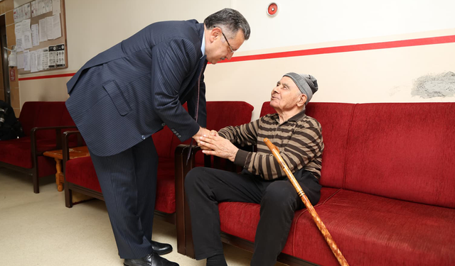 Başkan Genç’ten Huzurevi Ziyareti