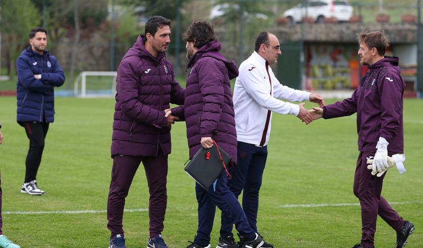 "TRABZONSPOR'DAN U19 TAKIMINA ZİYARET"