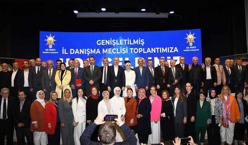 BAŞKAN GENÇ VE BAKAN URALOĞLU’NDAN ORTAK MESAJ: “TRABZON’A SÖZ VERDİK, TUTUYORUZ”