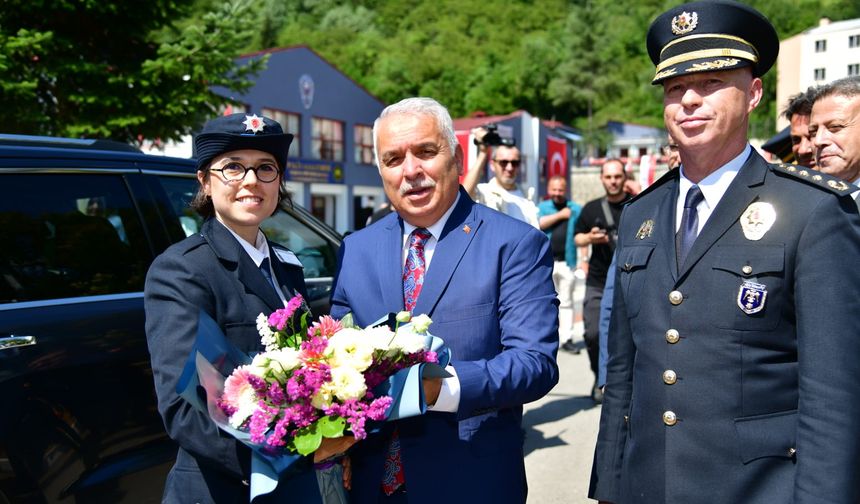 "POMEM’DE 31. DÖNEM MEZUNİYET COŞKUSU"