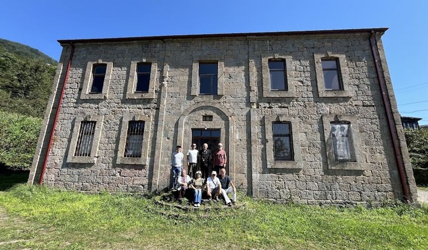 “130 yıldır 6 Kuşak Aynı Evde Yaşıyor”