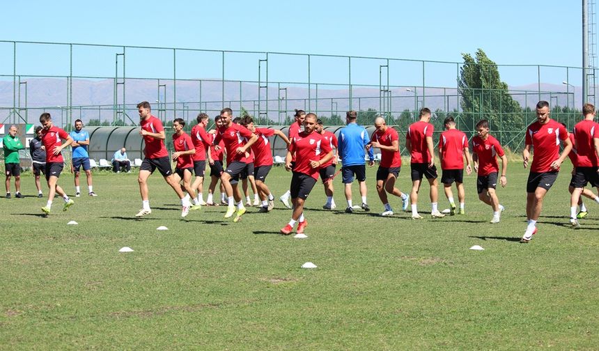 "SEBAT GENÇLİKSPOR'UN ERZURUM KAMPI SÜRÜYOR"