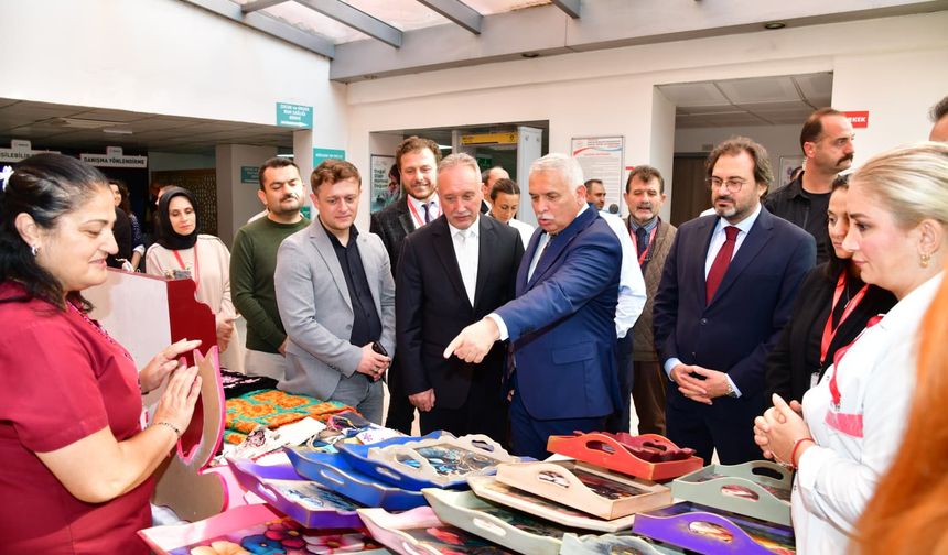 "VALİ AZİZ YILDIRIM AMATEM EL SANATLARI SERGİSİNİ ZİYARET ETTİ"