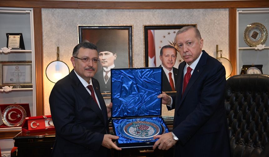 "CUMHURBAŞKANIMIZ TRABZON HALKIYLA KUCAKLAŞACAK"