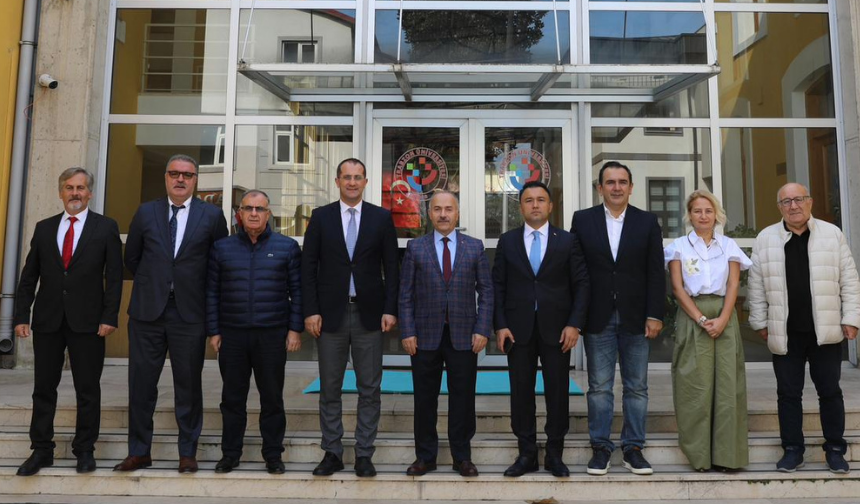 "EĞİTİME VE SANATA DEĞER KATAN BULUŞMA"