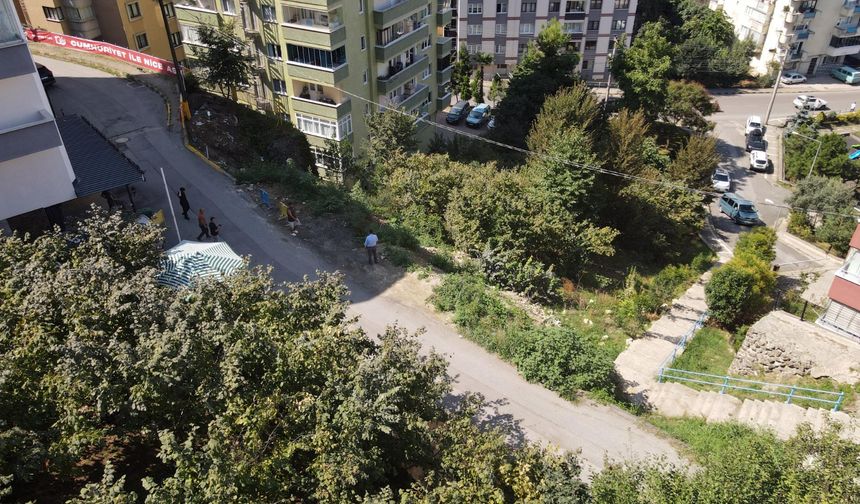 "ORTAHİSAR BELEDİYESİ, 20 YILLIK YOL SORUNUNU ÇÖZÜME KAVUŞTURDU"