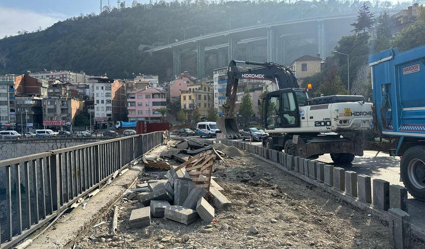 "ESENTEPE KAVŞAĞI TRAFİĞİ RAHATLATACAK"