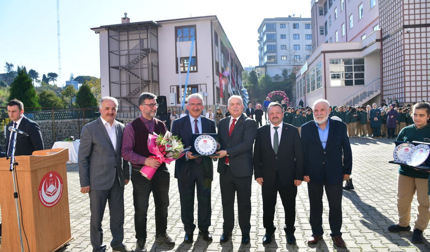 "ORTAHİSAR KIZ ANADOLU İMAM HATİP LİSESİ YERLEŞKESİNE YENİ EĞİTİM YUVASI KAZANDIRILDI"