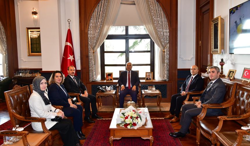 "VALİ YILDIRIM’DAN ÖĞRETMENLER GÜNÜ’NDE ANLAMLI KABUL"