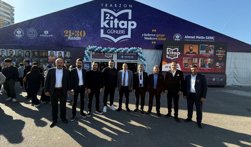"KİTAP FUARINA ZİYARETÇİ AKINI"