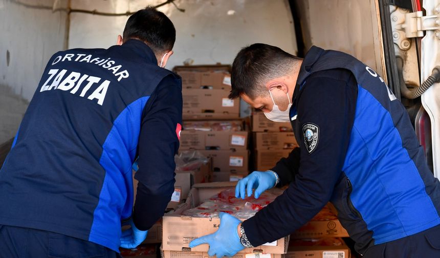 "ORTAHİSAR BELEDİYESİ’NDEN TAVUK SATIŞI YAPAN İŞLETMELERE SIKI DENETİM"