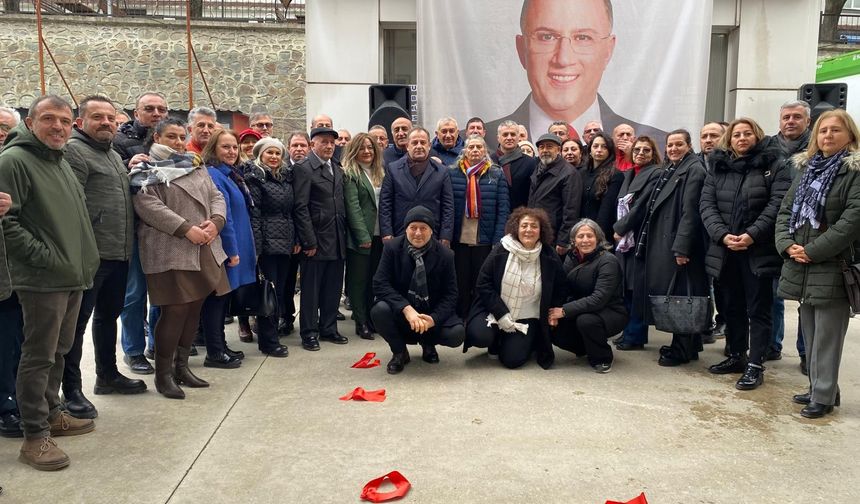 "CHP  MİLLETVEKİLİ SİBEL SUİÇMEZ, MEHMET MURAT ÇALIK İÇİN MAÇKA’DA DÜZENLENEN YAŞAM HAKKI YÜRÜYÜŞÜNE KATILDI"