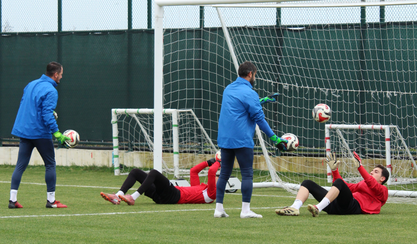 "SEBAT GANÇLİK SPOR HAZIRLIKLARI SÜRÜYOR"
