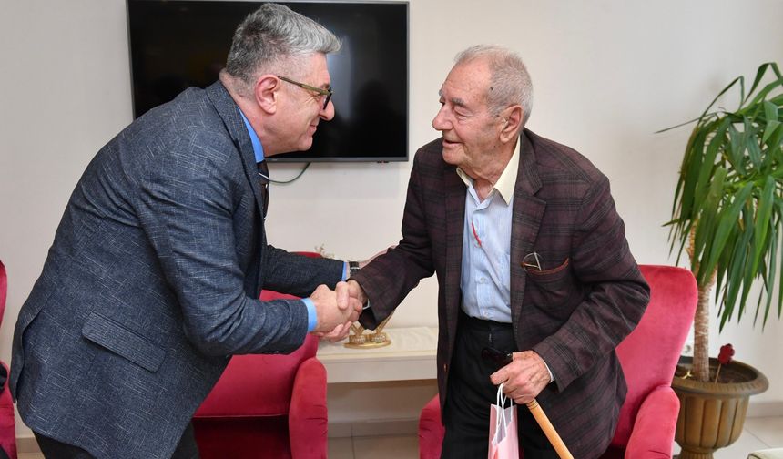 "ORTAHİSAR BELEDİYESİ, HUZUREVİ SAKİNLERİNİN YENİ YILINI KUTLADI"