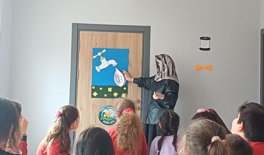 "ÇİLEKLİ DÜŞLER KÖYÜ YAŞAM MERKEZİ'NE ÖĞRENCİLERDEN YOĞUN İLGİ"