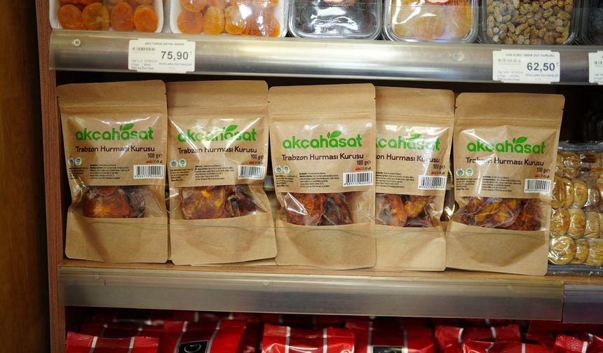 "AKÇAABAT’IN MEYVE SEBZE FABRİKASI ÜRETİME DEVAM EDİYOR"