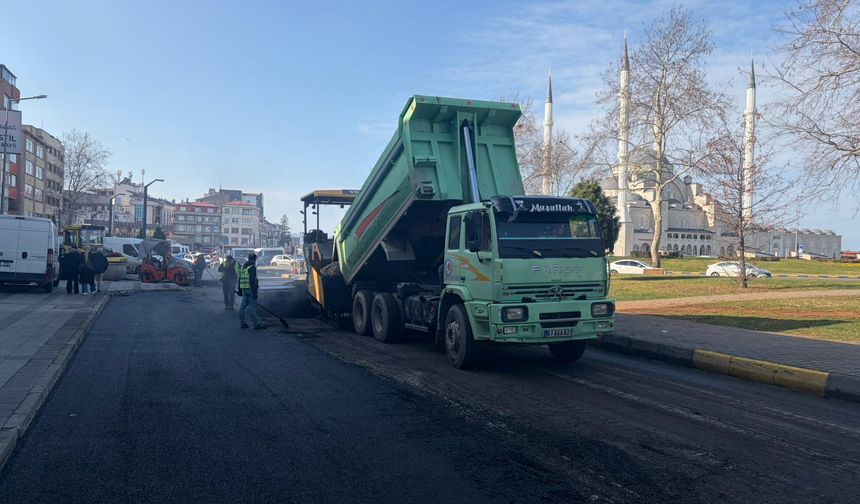 "TRABZON’DA BOZUK YOL KALMAYACAK"