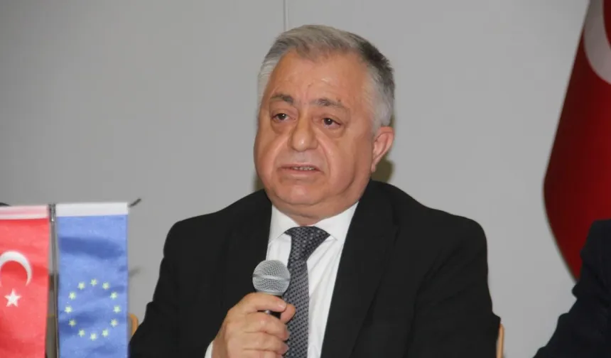 "AKAÇ, ZARARLI BÖCEKLERLE MÜCADELE İÇİN PLANLAMA ÇAĞRISI YAPTI"