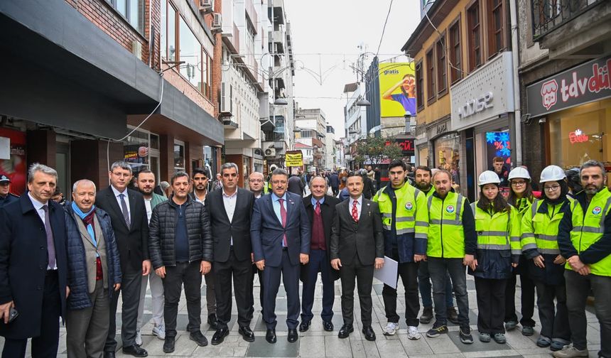 "UZUN SOKAK YENİ YÜZÜNE KAVUŞUYOR"