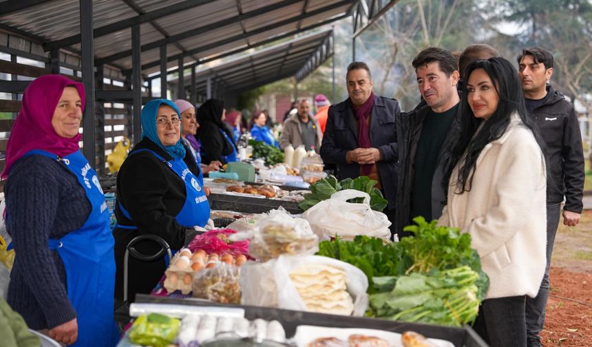 "BAŞKAN KAYA, TRABZON’U AKOLUK KÖY ÜRÜNLERİ PAZARINA DAVET ETTİ"
