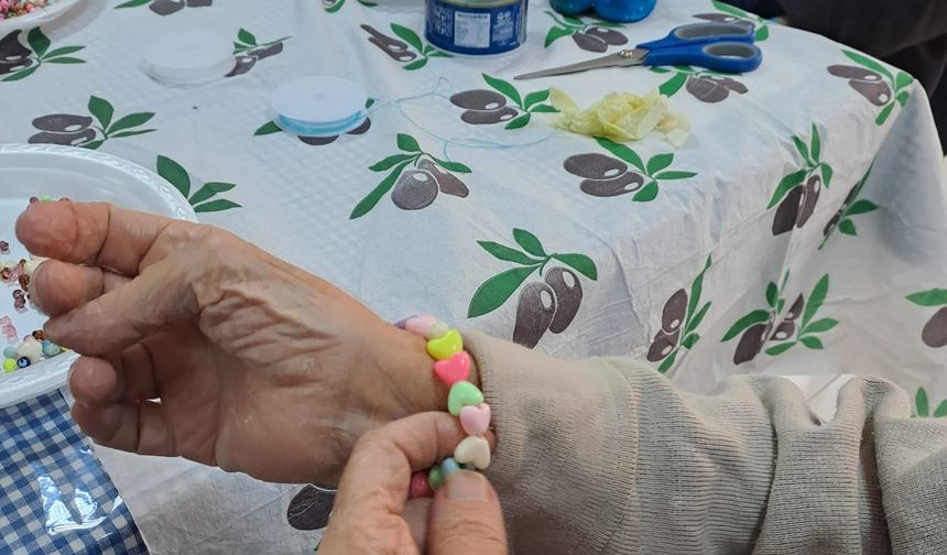 "KADIN VARSA ÇÖZÜM VAR DERNEĞİ’NDEN HUZUREVİNE ANLAMLI ZİYARET"