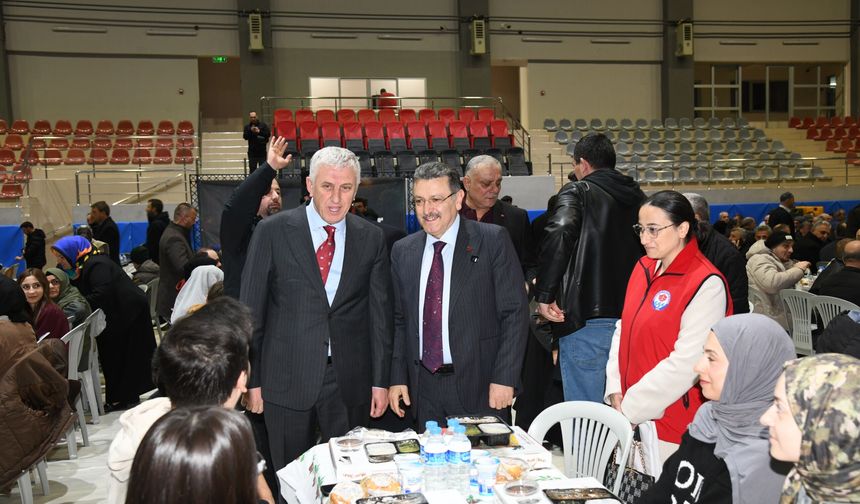 "BAŞKAN GENÇ OF İÇİN VERDİĞİMİZ SÖZLERİ BİR BİR YERİNE GETİRİYORUZ”