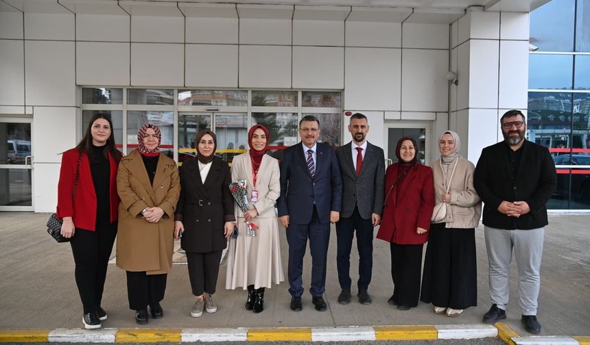 "BAŞKAN GENÇ’TEN SAĞLIK ÇALIŞANLARINA TIP BAYRAMI ZİYARETİ"