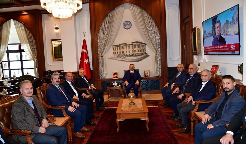 "GÖKHAN GEDİKLİ, VALİ TAHİR ŞAHİN'İ MAKAMINDA ZİYARET ETTİ"