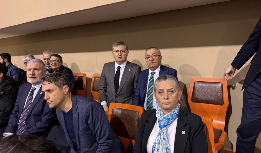 "SİBEL SUİÇMEZ İBB DAVASINI TAKİP ETTİ"