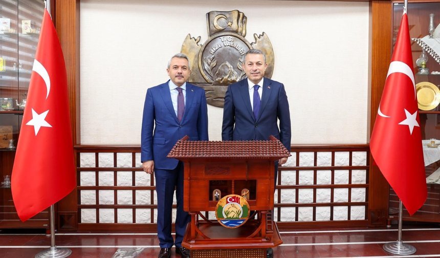 "VALİ TAHİR YILMAZ, RİZE VALİSİ SAYIN İHSAN SELİM BAYDAŞ’A İADE-İ ZİYARETTE BULUNDU"