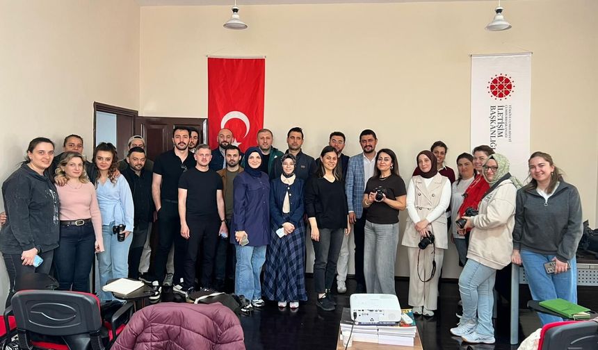 "TRABZON’DA DİJİTAL FOTOĞRAFÇILIK EĞİTİMİ TAMAMLANDI"