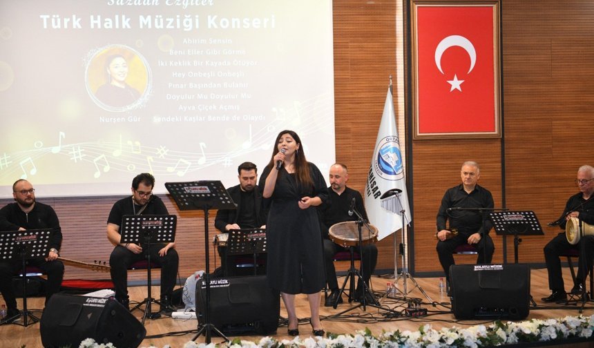 "ORTAHİSAR'DA "SAZDAN EZGİLER" İLE TÜRKÜ ŞÖLENİ YAŞANDI"