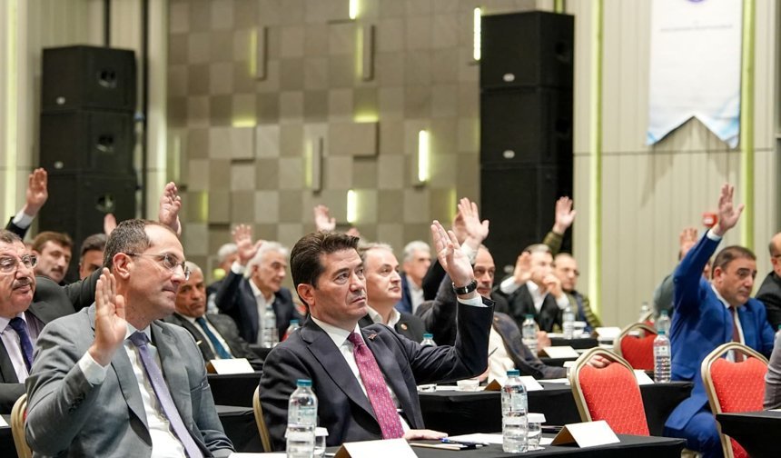 "BAŞKAN KAYA BELEDİYELERE YAPILAN OPERASYONLAR, BELEDİYE BAŞKANLIĞI KİMLİĞİNE ZARAR VERİYOR”