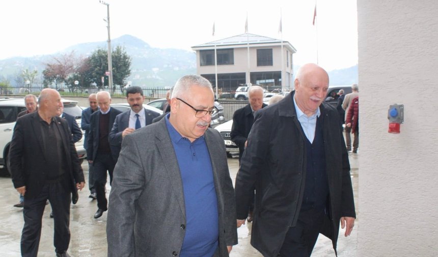 "TZOB GENEL BAŞKANI ŞEMSİ BAYRAKTAR’DAN LOKMA TATLI DÜNYASI’NA ZİYARET"