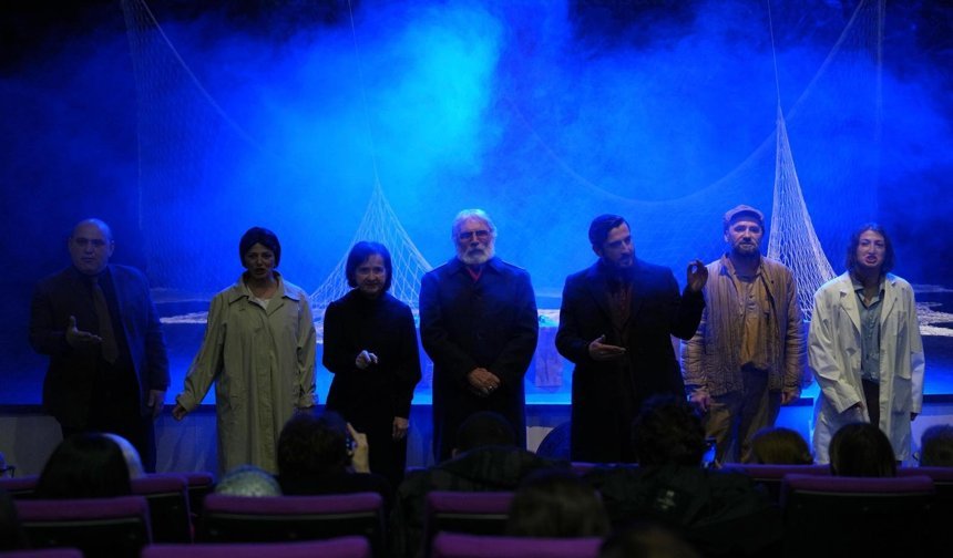 "DÜNYA TİYATROSU TRABZON’A GELİYOR"