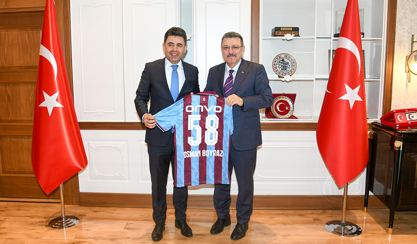 "BAKAN YARDIMCISI BOYRAZ’DAN BÜYÜKŞEHİR’E ZİYARET"