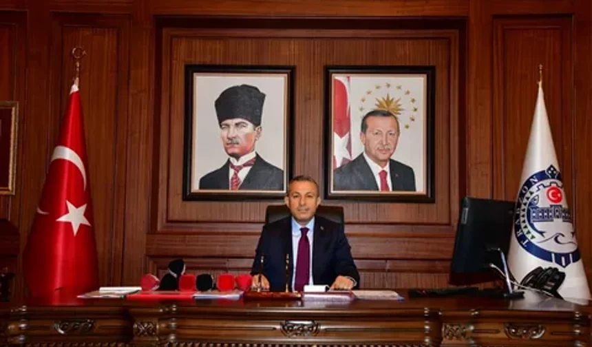 "TRABZON VALİSİ TAHİR ŞAHİN’DEN TAZİYE MESAJI"