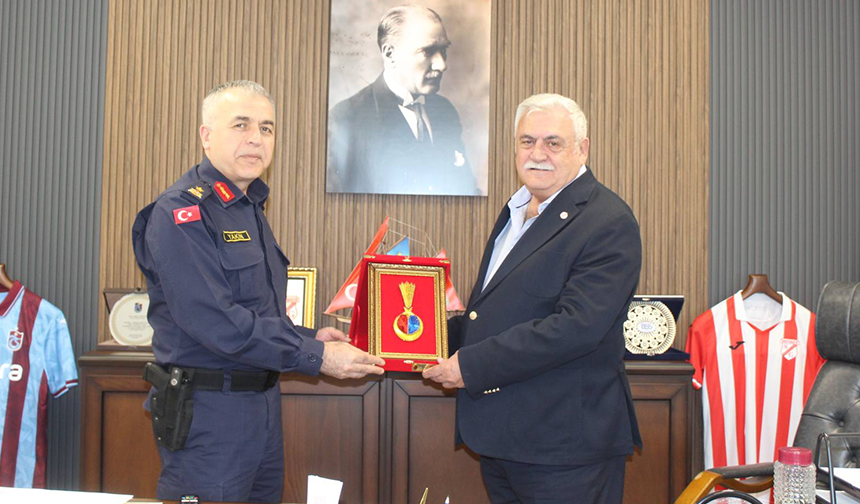 İL JANDARMA KOMUTANI YAKIN’DAN SEBAT GENÇLİKSPOR’A ŞAMPİYONLUK TEBRİĞİ