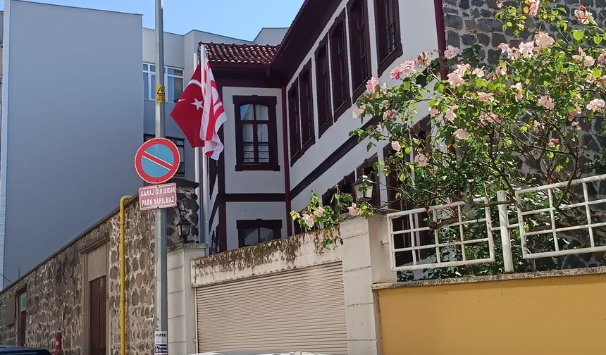 KKTC TRABZON BAŞKONSOLOSLUĞU TARİHİ BİNAYA TAŞINDI